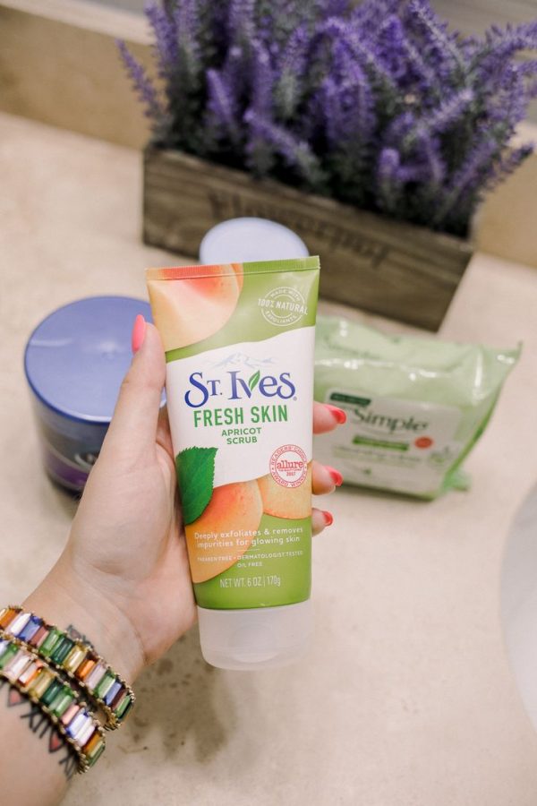 St. Ives Fresh Skin Apricot Scrub - 170g - Image 6