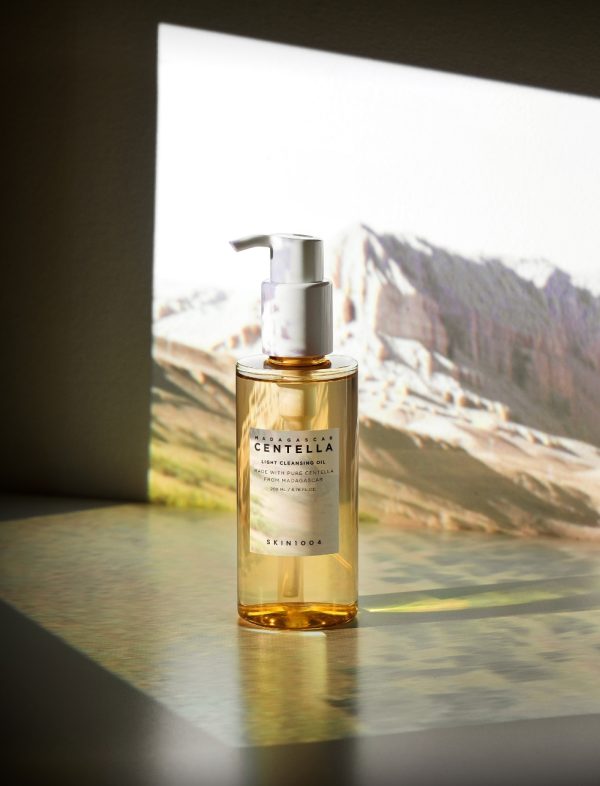 SKIN1004 MADAGASCAR Centella Light Cleansing oil 200ml - Image 4